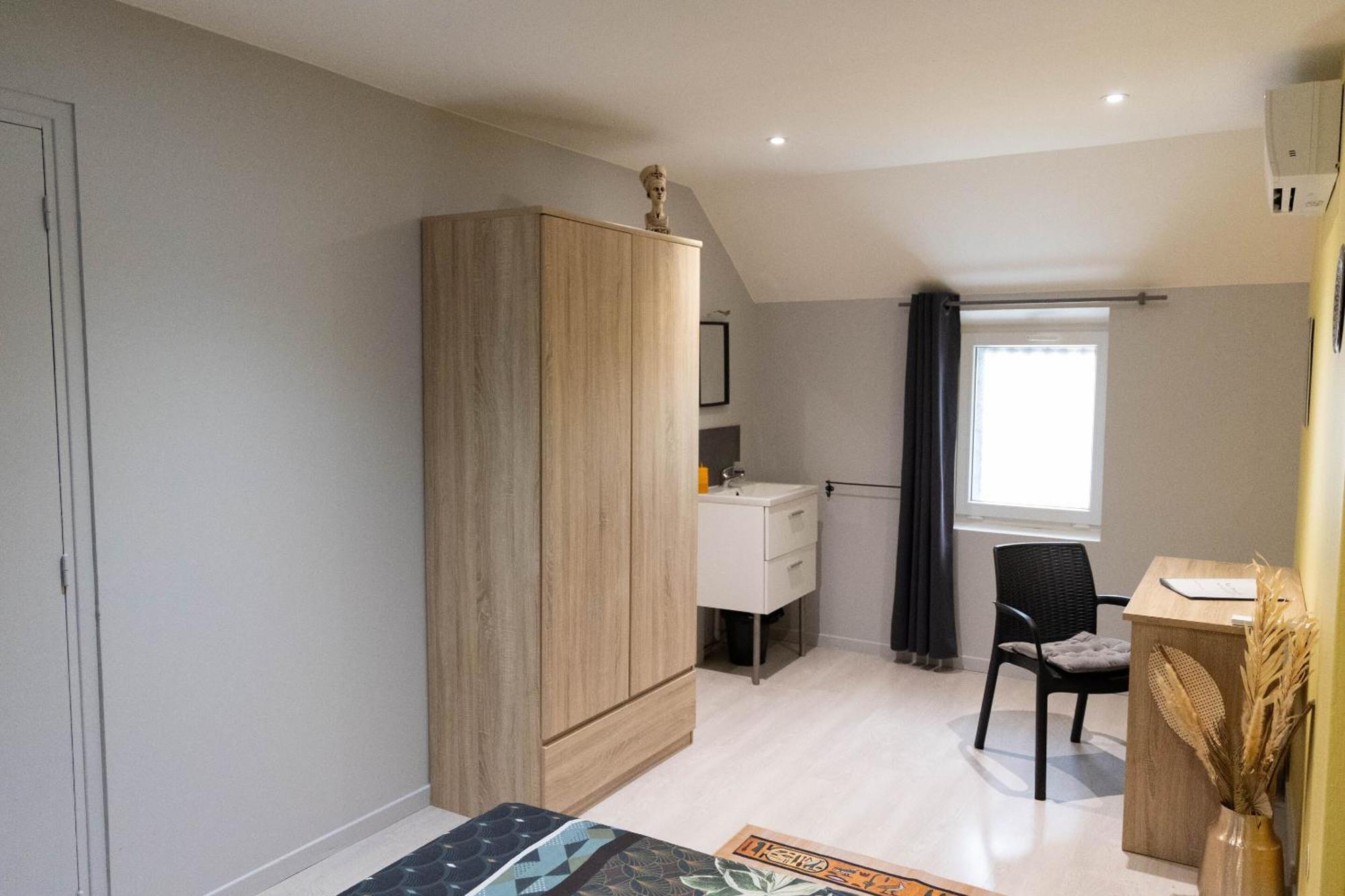 Le Domaine De La Clarte Auxerre - Venoy Villa Room photo